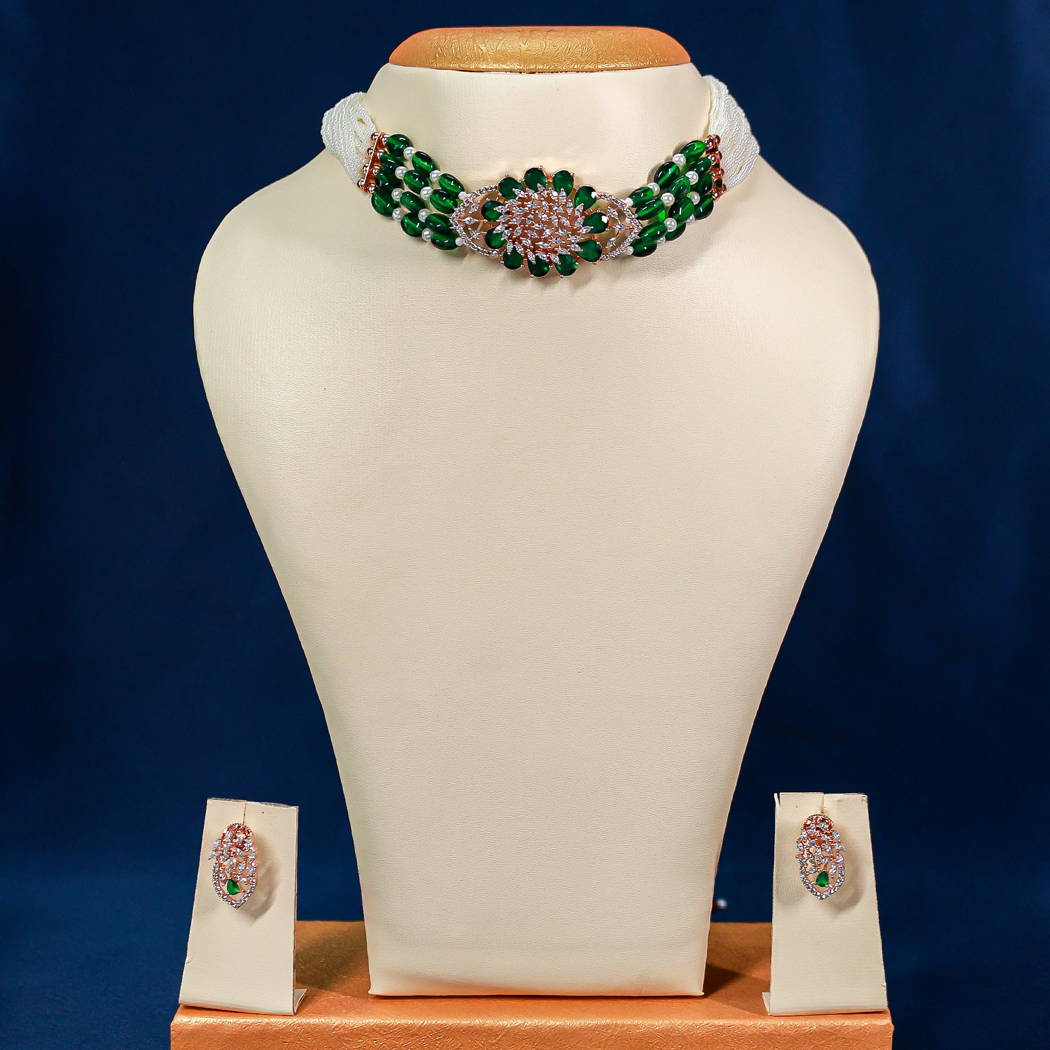 The Royal Emerald Polki & Pearl Beaded Choker Set