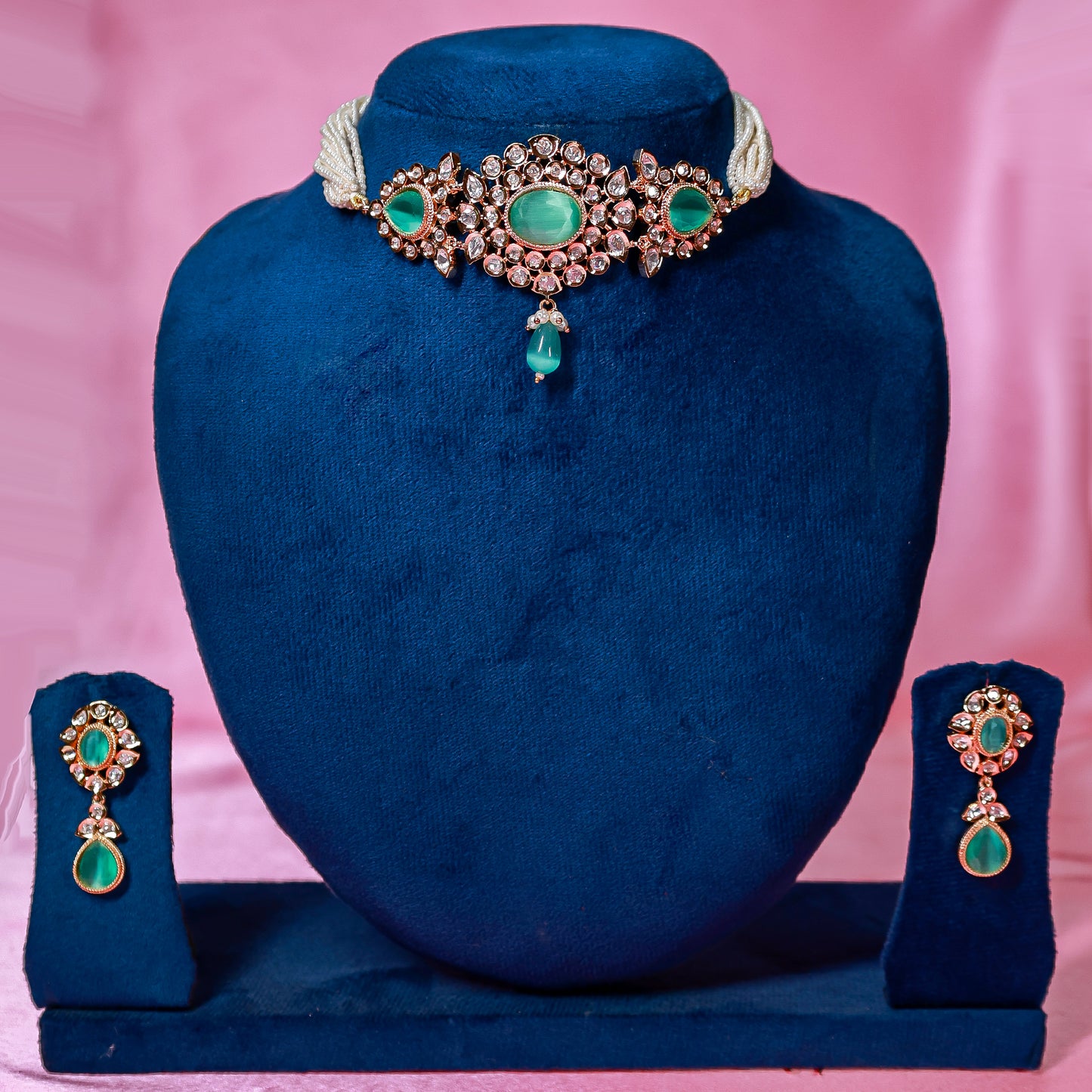 The Emerald Oval Polki Choker Set