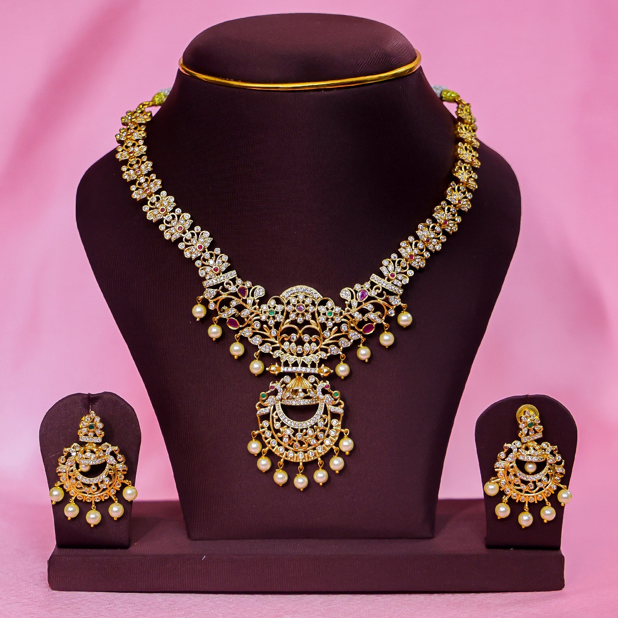 The Chandrika Pearl Choker Set