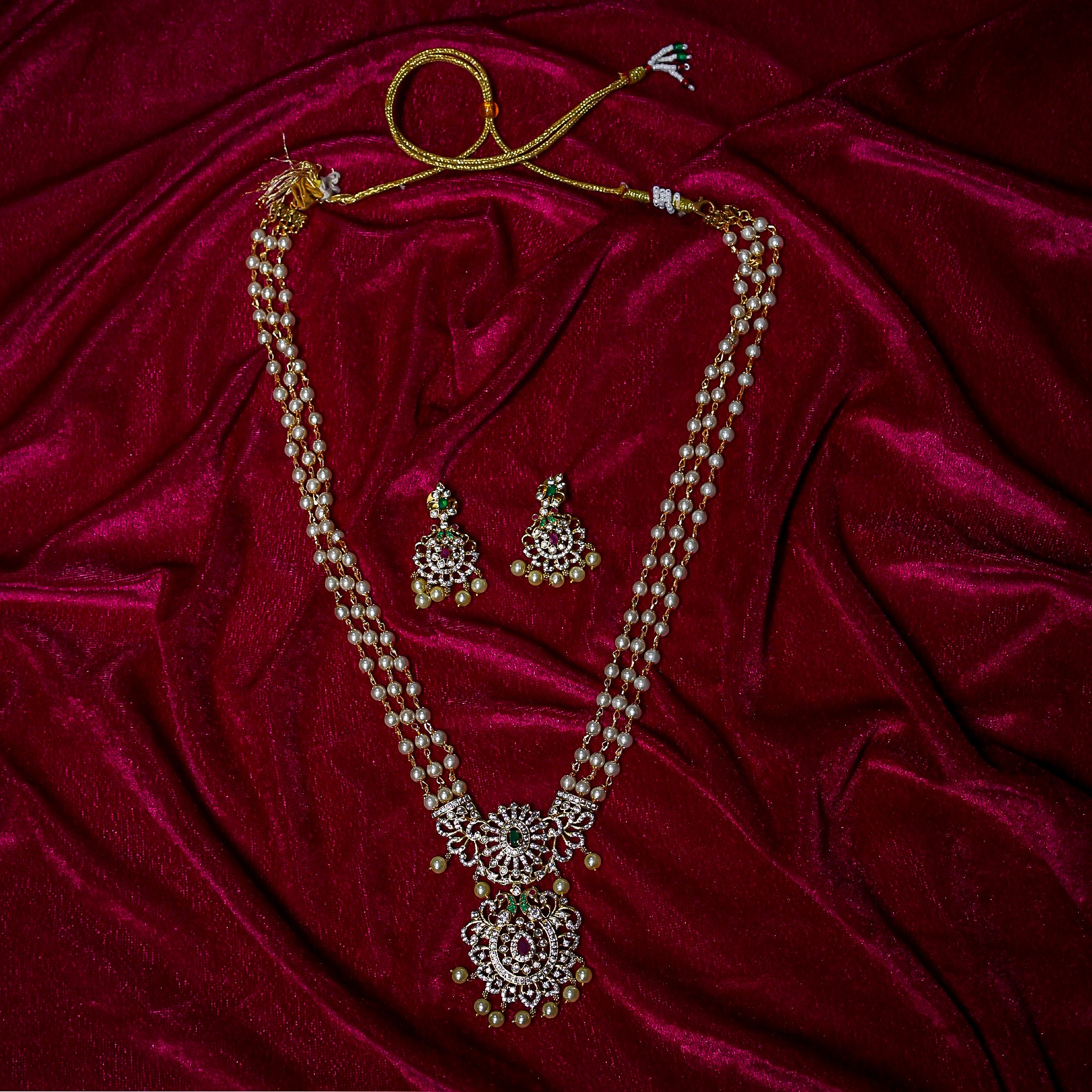 The Swarnam Pearl Guttapusalu Haar