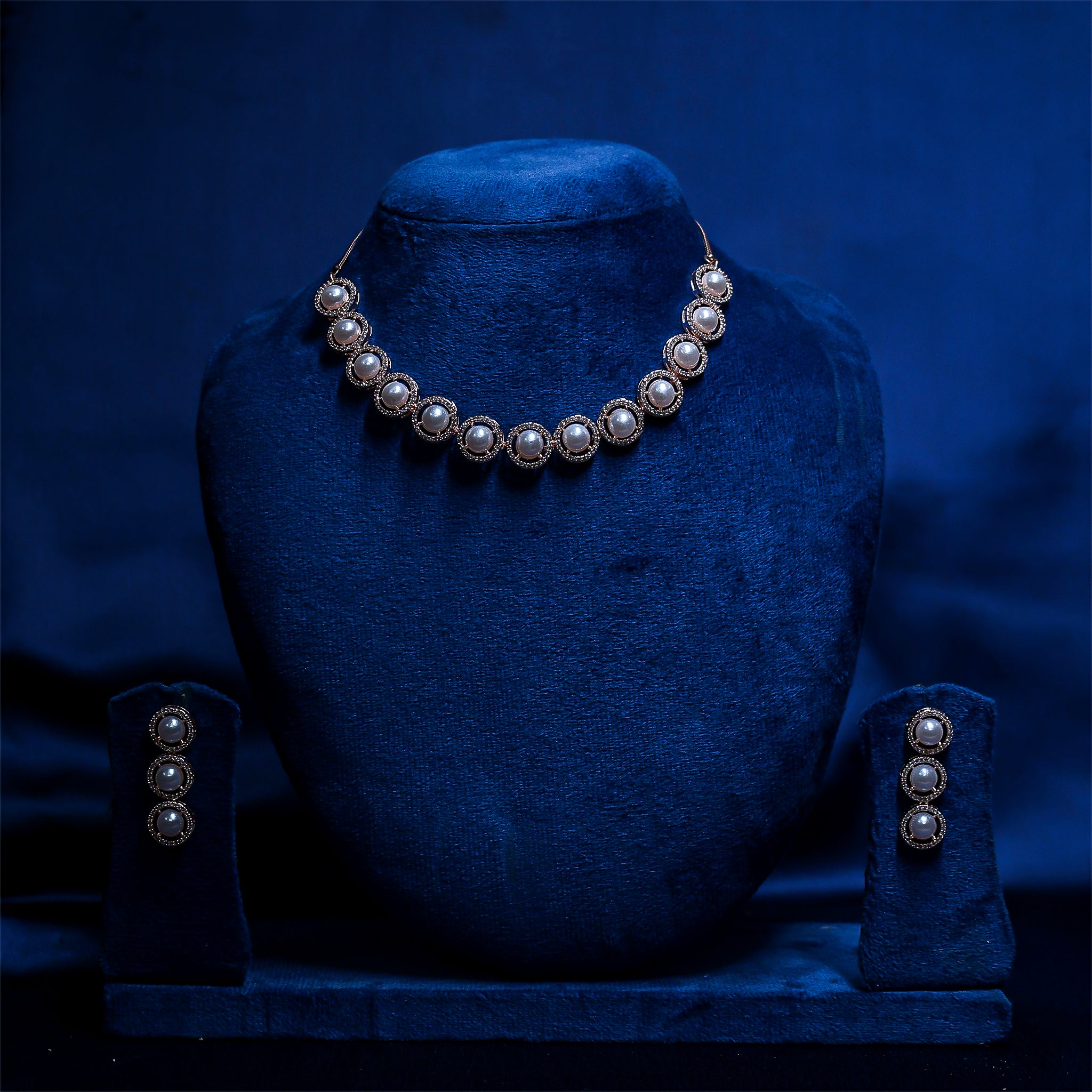 The Contemporary Pearl & Diamond Look Cluster Set