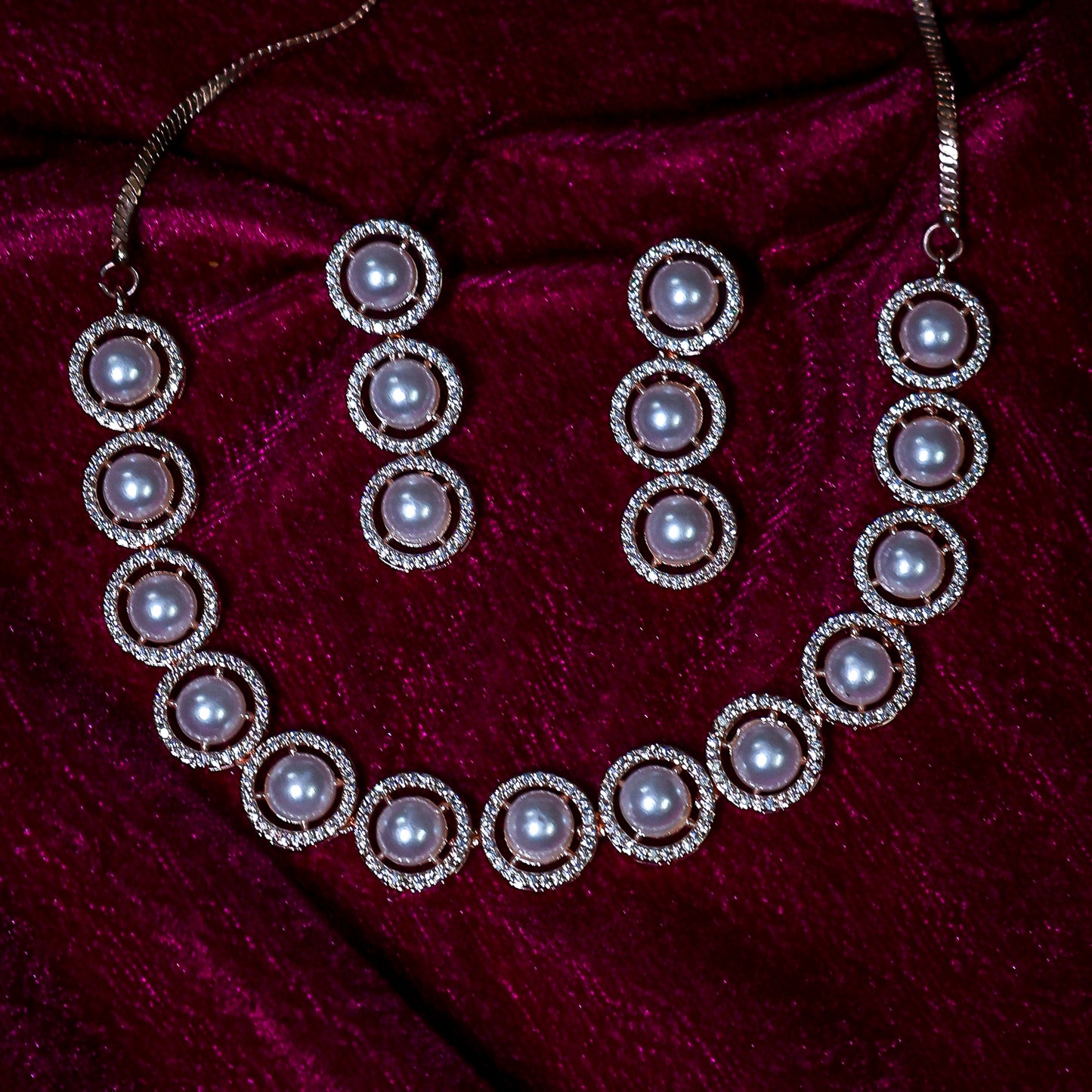 The Contemporary Pearl & Diamond Look Cluster Set