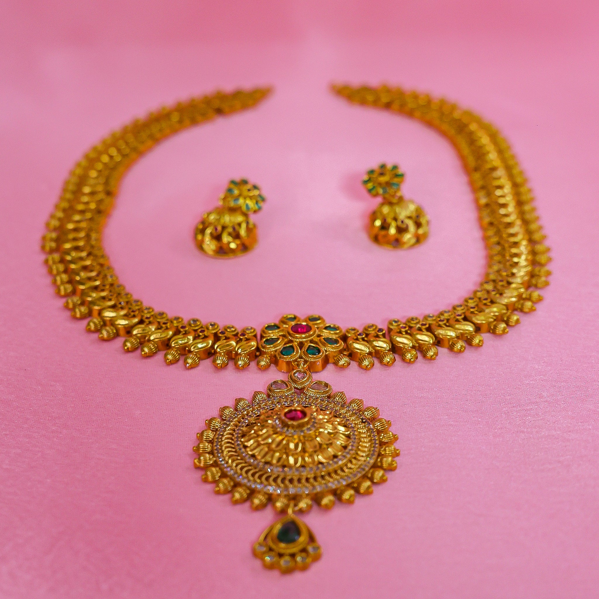 Kempu Stone Chakra Pendant Mala