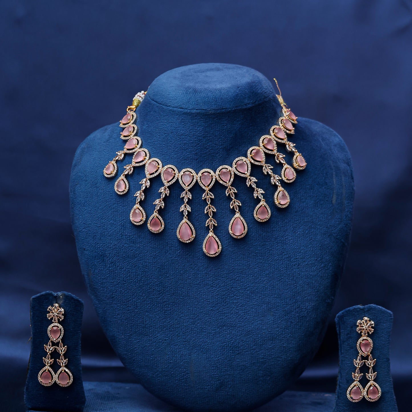 Elegant Pink Quartz Teardrop Festoon Necklace Set