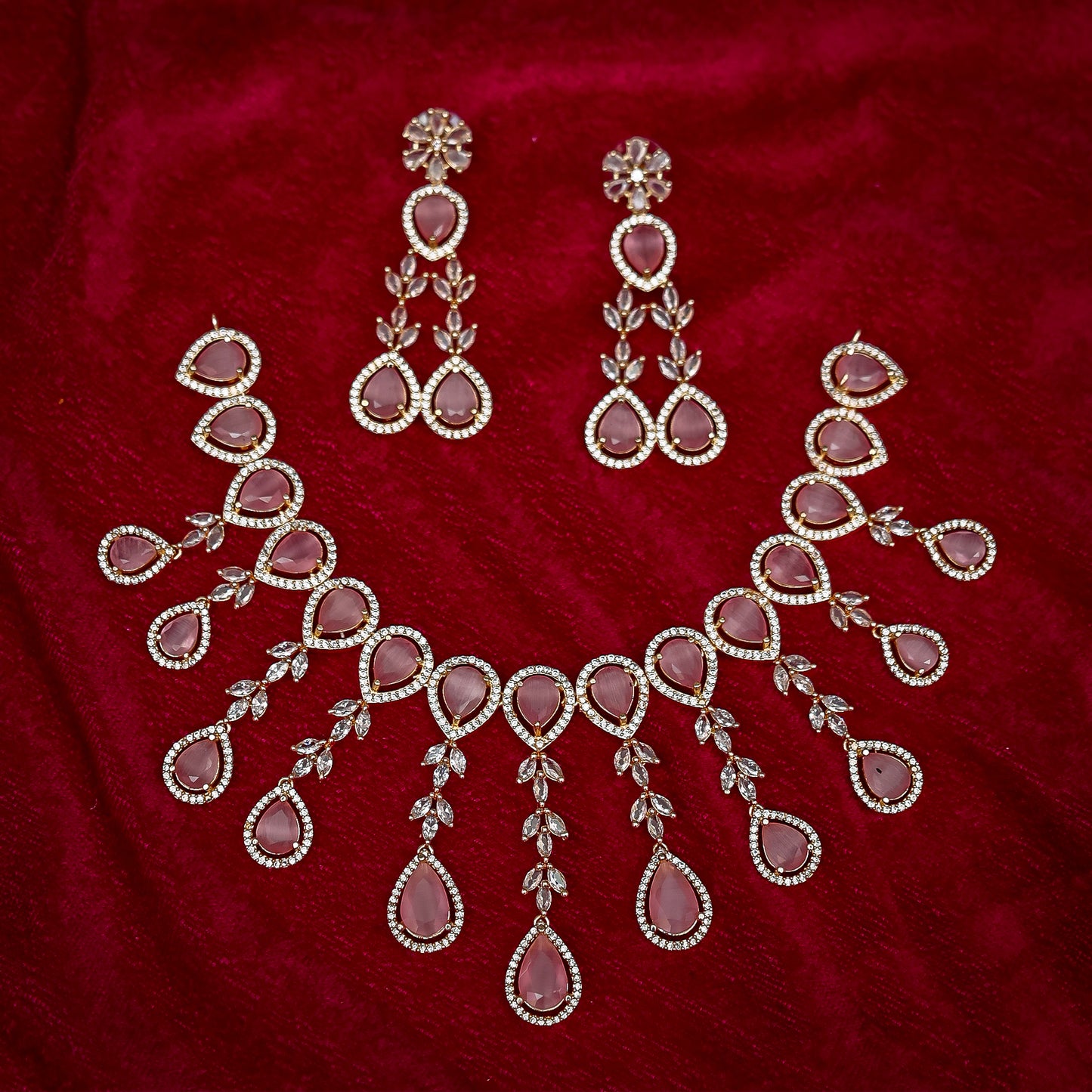 Elegant Pink Quartz Teardrop Festoon Necklace Set