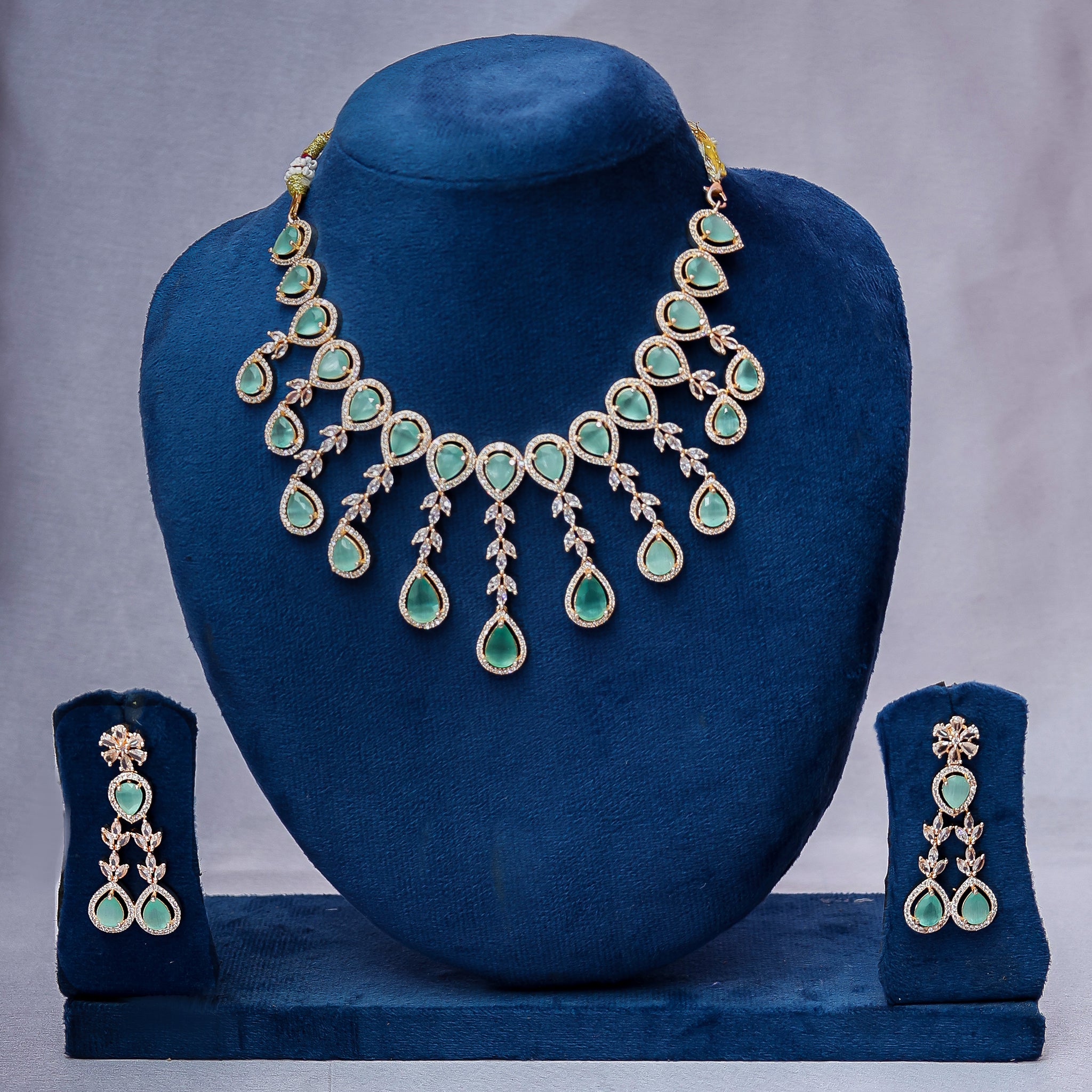 Mint Teal Quartz Teardrop Festoon Necklace Set