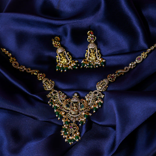 Antique Green Bead Necklace Set