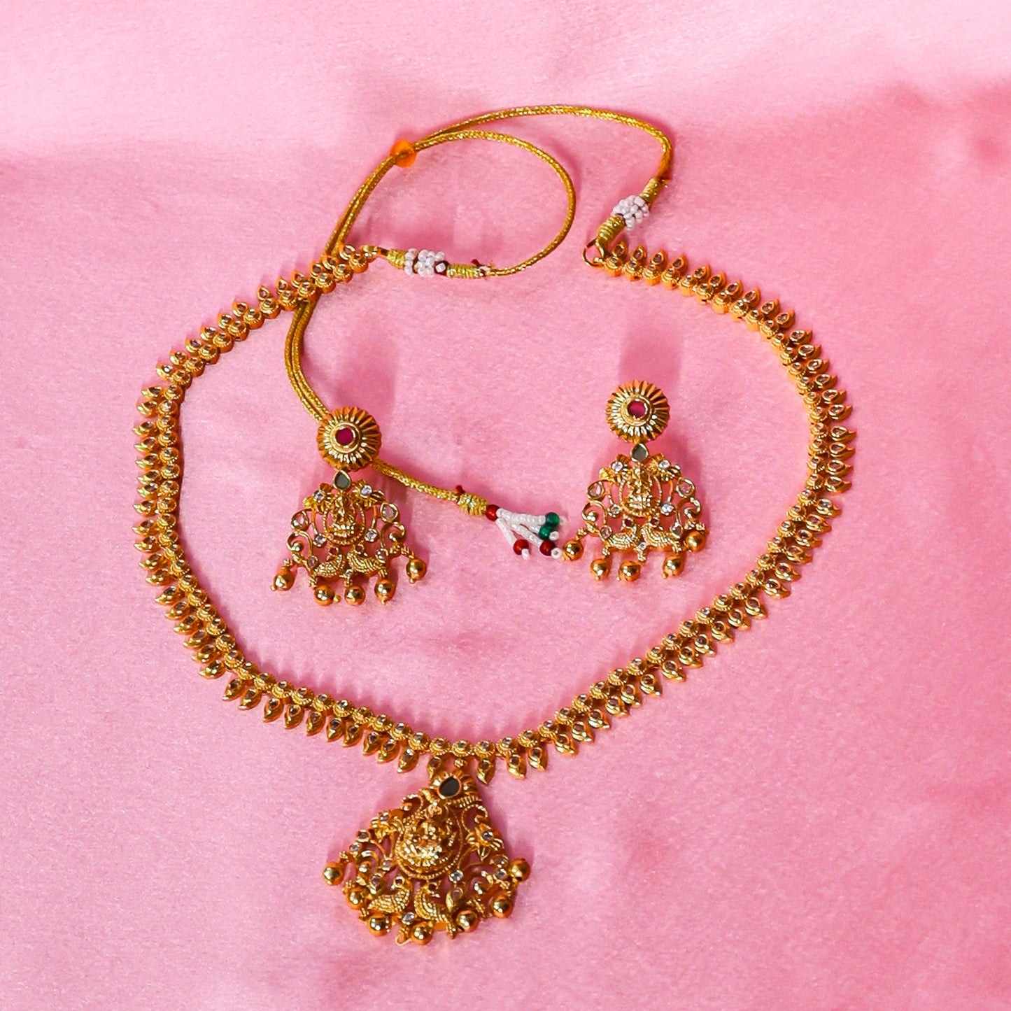 Swarna Nakshi Mango Mala with Jhumkas