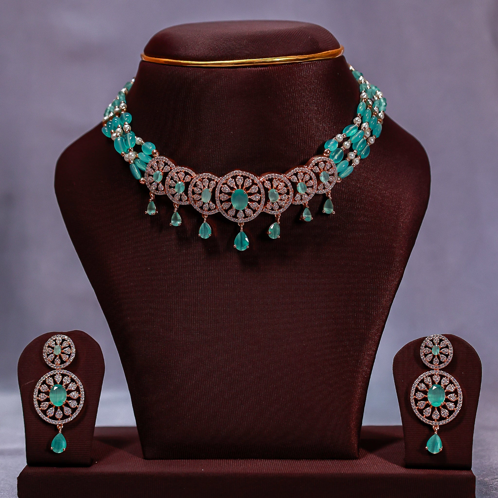 Mint/Teal Quartz & Pearl Circular Medallion Choker Set