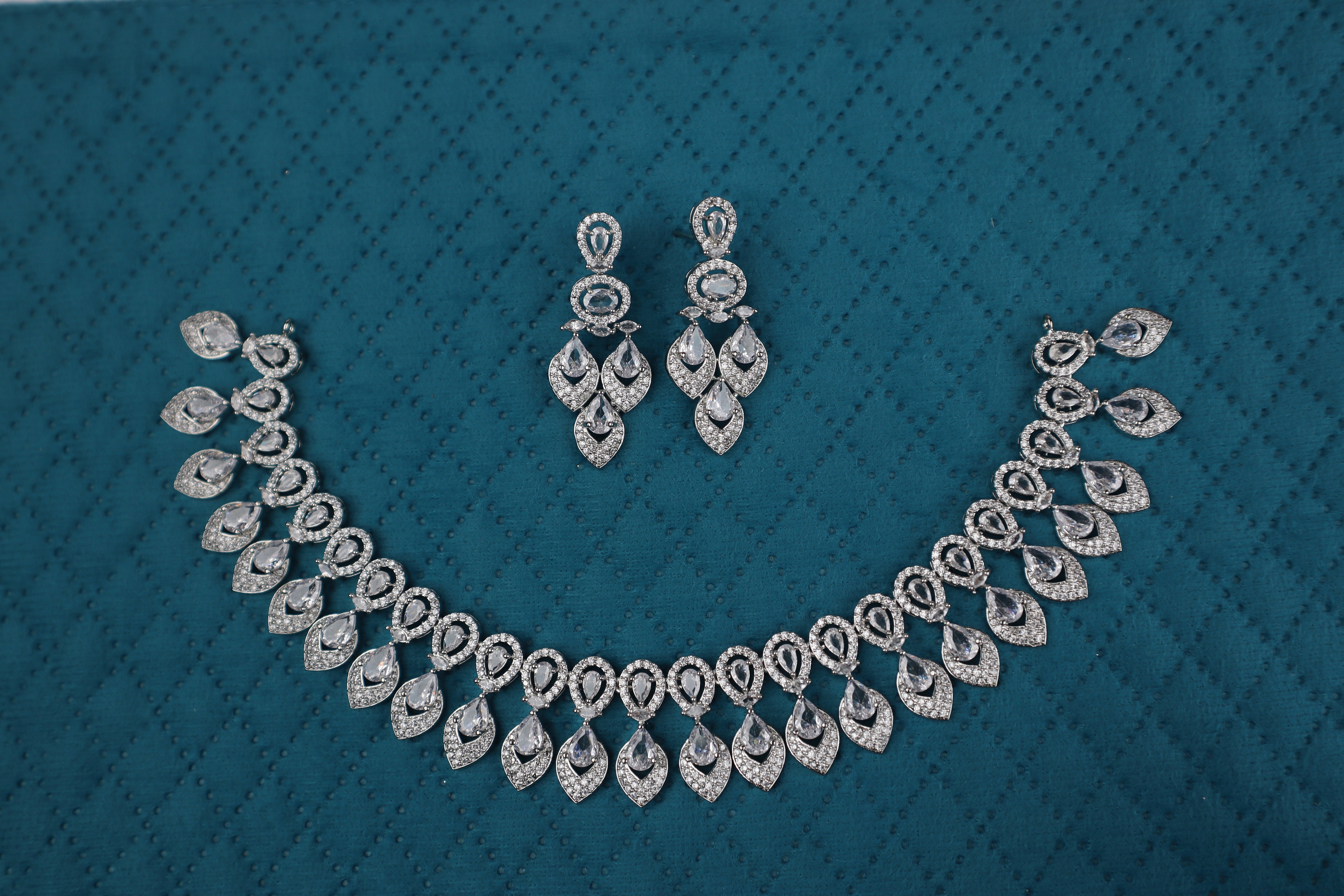 The Classic Marquise Drop Set